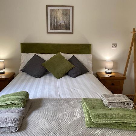 Moelfre B&B Макънтлет Екстериор снимка