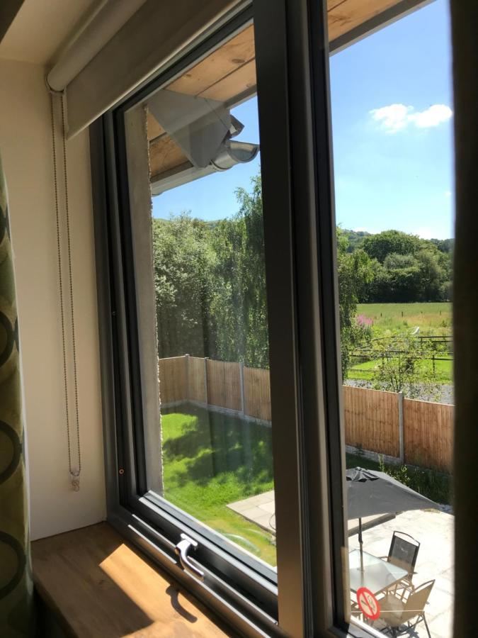 Moelfre B&B Макънтлет Екстериор снимка