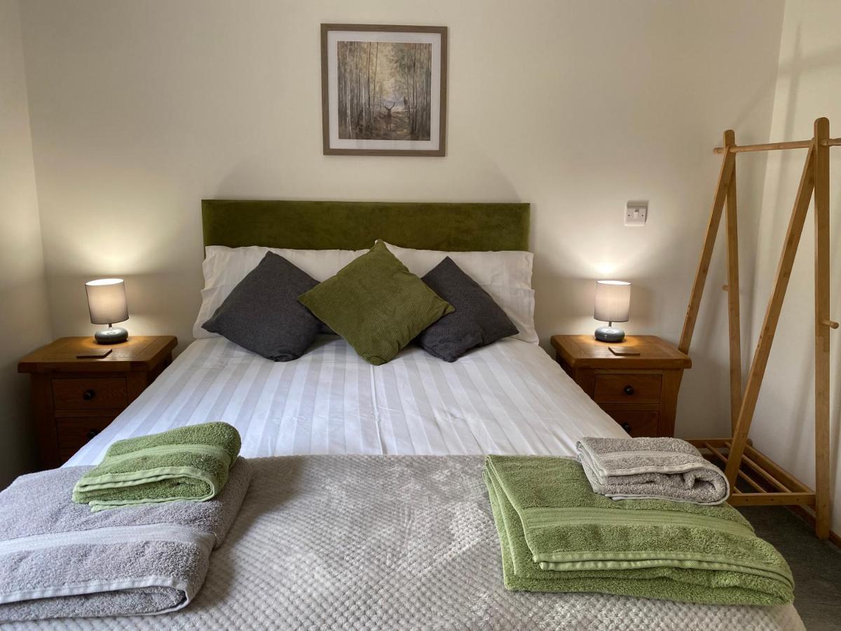 Moelfre B&B Макънтлет Екстериор снимка